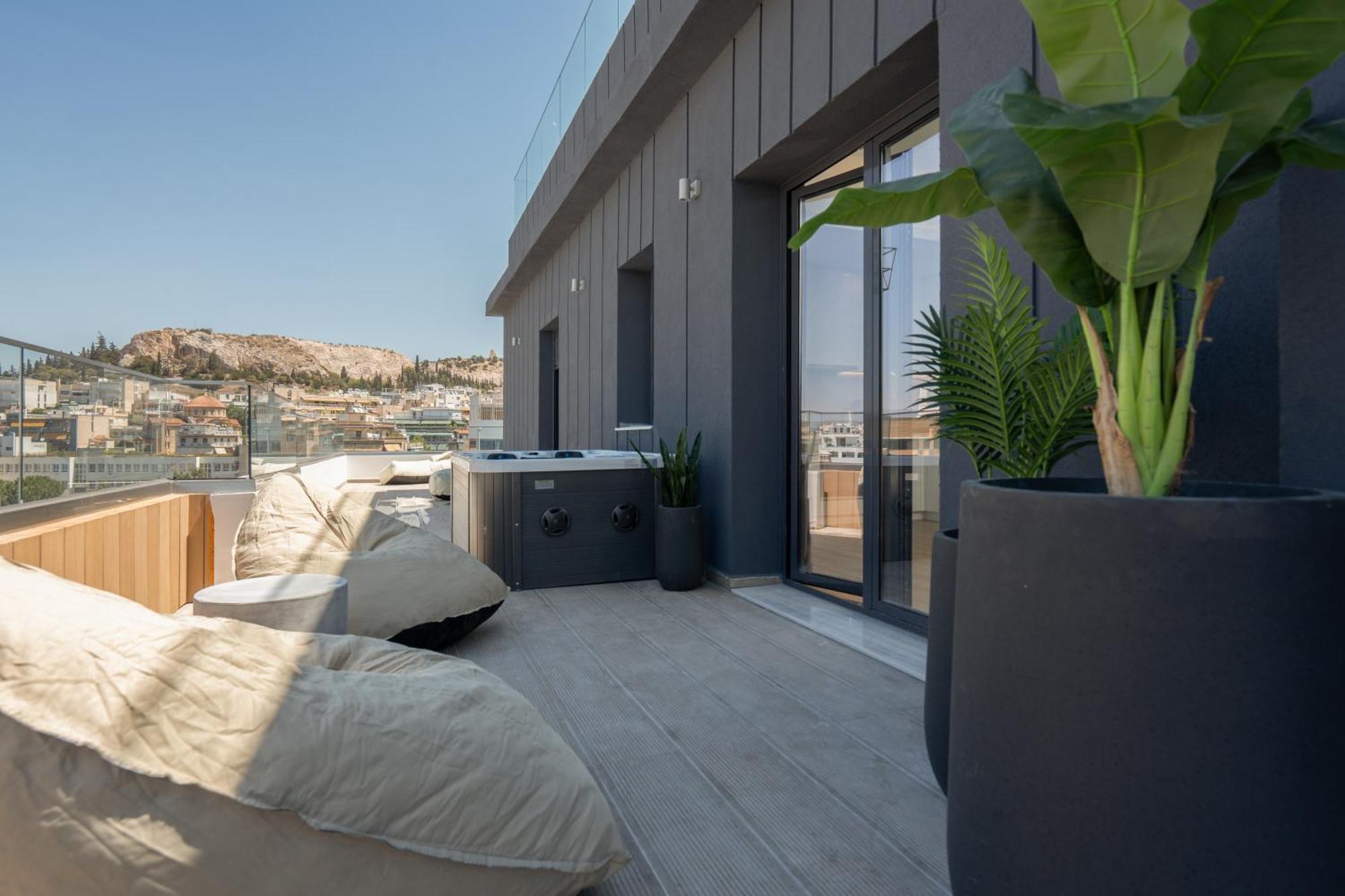 The Edge - Luxury Residences Афины Экстерьер фото